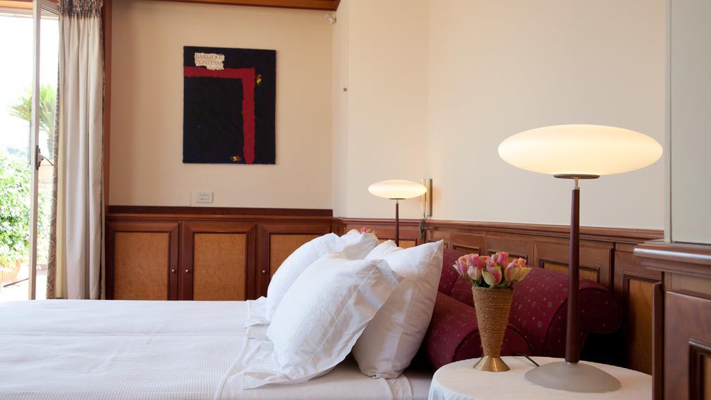 Rental In Rome - Fontana Di Trevi Penthouse Экстерьер фото
