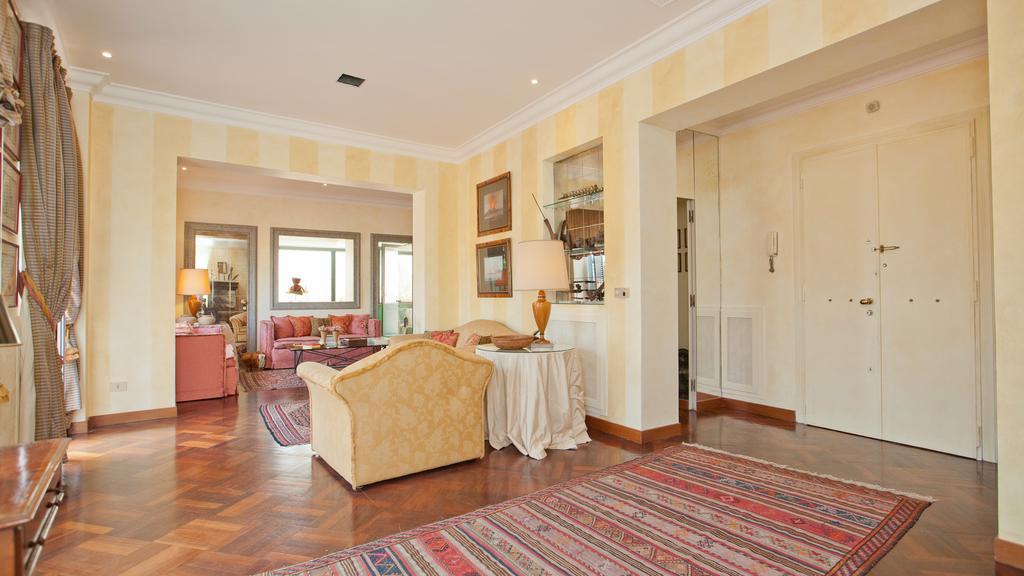 Rental In Rome - Fontana Di Trevi Penthouse Экстерьер фото